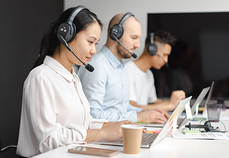 技術(shù)與客服團(tuán)隊24小時專業(yè)服務(wù)